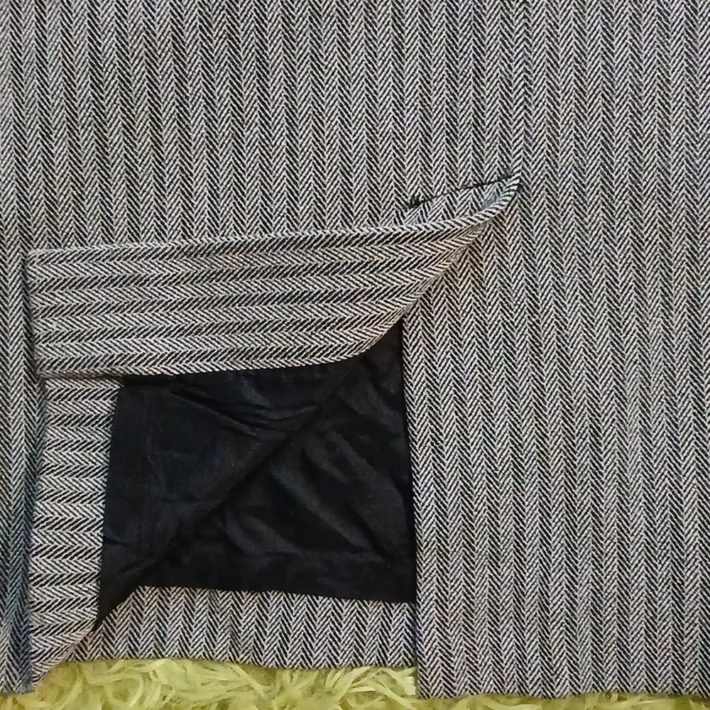 Madison Studio Tweed‎ pencil skirt inner lining | Size 8